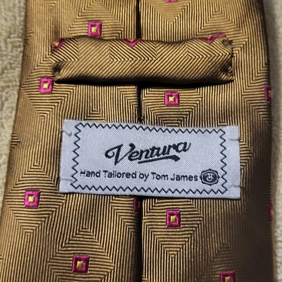 Vintage Tom James Ventura Gold & Pink Silk Tie Made in the USA. TALL - Picture 3 of 6